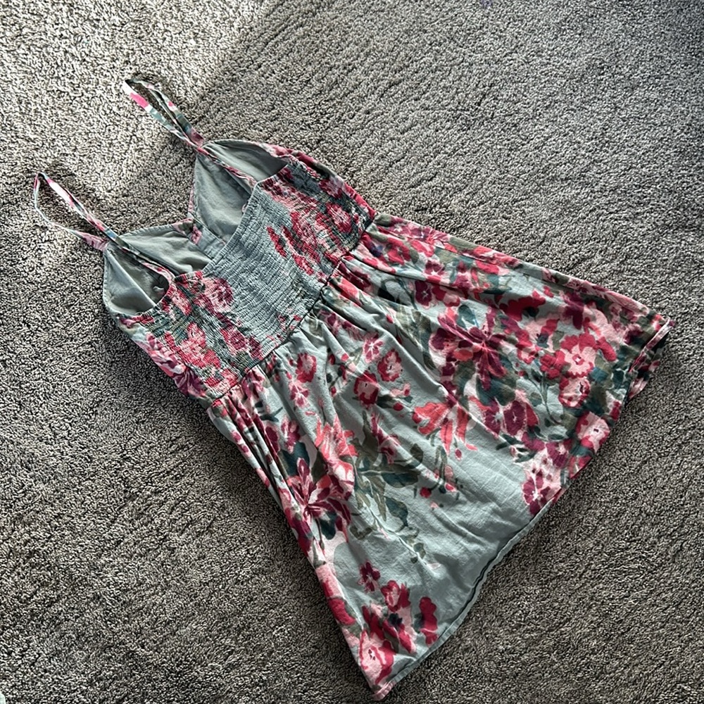 Medium floral button dress band of gypsies